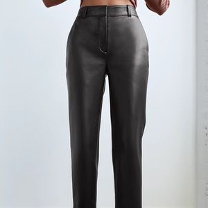 Aritzia Command Cropped Pant